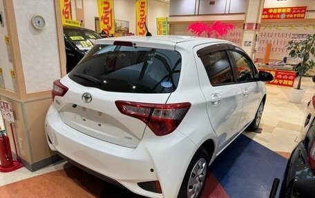 Toyota Vitz, 2020 год, 1 250 000 рублей, 2 фотография