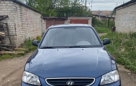 Hyundai Accent II, 2011 год, 650 000 рублей, 2 фотография