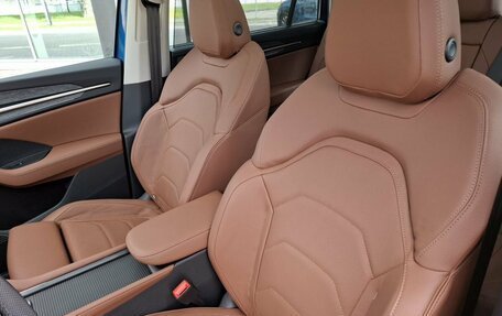 Skoda Kodiaq, 2025 год, 5 600 000 рублей, 30 фотография