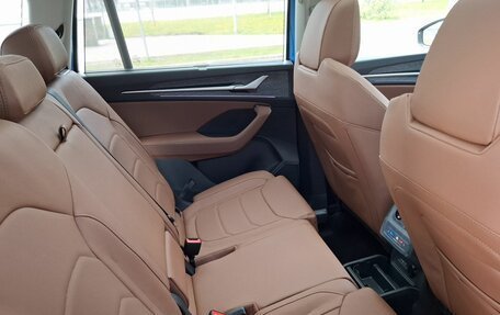 Skoda Kodiaq, 2025 год, 5 600 000 рублей, 29 фотография