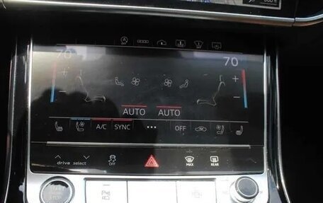 Audi A8, 2021 год, 6 119 707 рублей, 16 фотография
