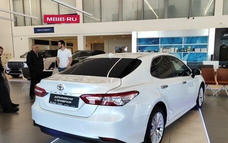 Toyota Camry, 2020 год, 3 445 000 рублей, 5 фотография