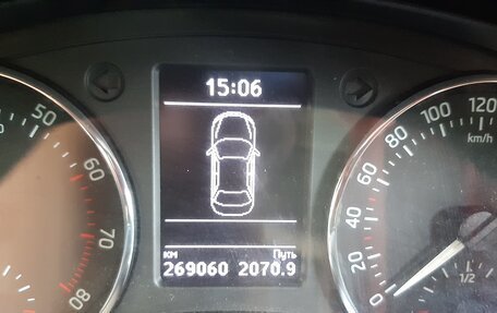 Skoda Rapid I, 2014 год, 825 000 рублей, 8 фотография