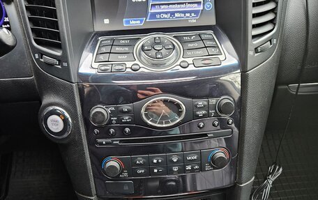 Infiniti FX II, 2010 год, 1 800 000 рублей, 15 фотография