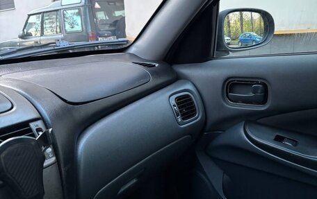 Nissan Almera, 2005 год, 250 000 рублей, 24 фотография