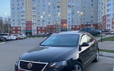 Volkswagen Passat B6, 2005 год, 650 000 рублей, 8 фотография