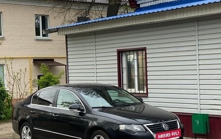 Volkswagen Passat B6, 2005 год, 650 000 рублей, 15 фотография