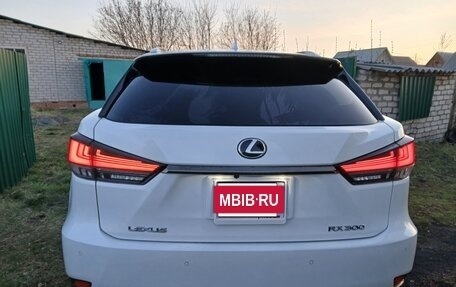 Lexus RX IV рестайлинг, 2020 год, 4 700 000 рублей, 9 фотография