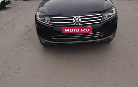 Volkswagen Touareg III, 2017 год, 4 200 000 рублей, 2 фотография