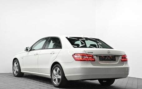 Mercedes-Benz E-Класс, 2010 год, 1 295 000 рублей, 3 фотография