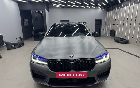 BMW 5 серия, 2018 год, 4 100 000 рублей, 2 фотография