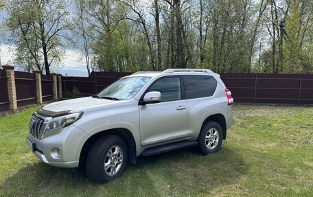 Toyota Land Cruiser Prado 150 рестайлинг 2, 2016 год, 3 900 000 рублей, 4 фотография