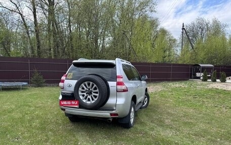 Toyota Land Cruiser Prado 150 рестайлинг 2, 2016 год, 3 900 000 рублей, 5 фотография