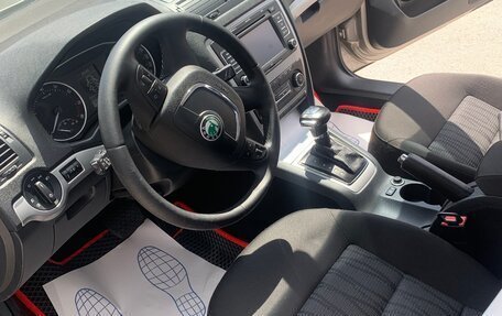 Skoda Octavia, 2012 год, 900 000 рублей, 33 фотография