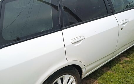 Nissan Wingroad III, 2002 год, 350 000 рублей, 2 фотография