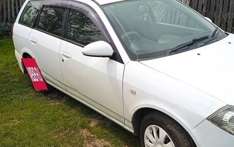 Nissan Wingroad III, 2002 год, 350 000 рублей, 3 фотография