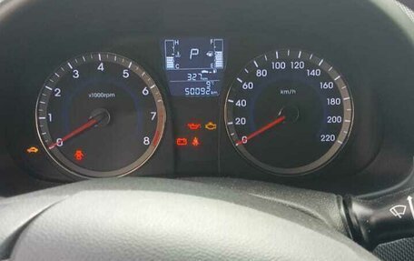 Hyundai Solaris II рестайлинг, 2014 год, 1 050 000 рублей, 6 фотография