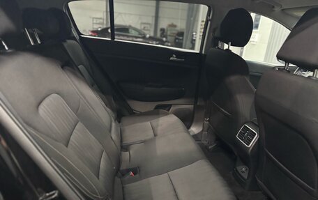 KIA Sportage IV рестайлинг, 2021 год, 2 097 000 рублей, 21 фотография
