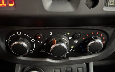 Renault Duster I рестайлинг, 2018 год, 1 247 000 рублей, 12 фотография