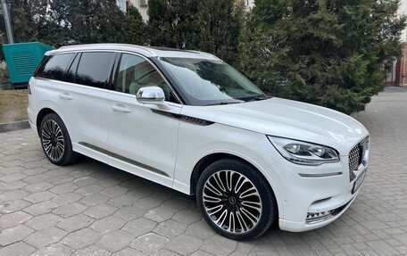Lincoln Aviator II, 2020 год, 5 900 000 рублей, 2 фотография