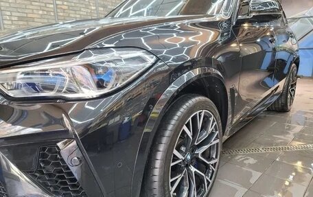 BMW X5 M, 2022 год, 12 950 000 рублей, 2 фотография