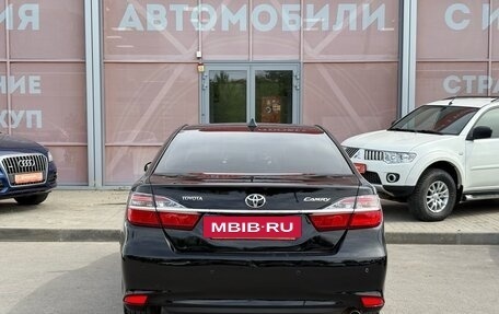 Toyota Camry, 2015 год, 1 899 000 рублей, 6 фотография