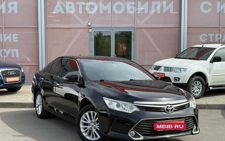 Toyota Camry, 2015 год, 1 899 000 рублей, 3 фотография