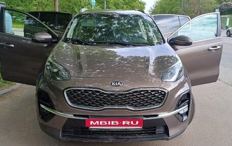 KIA Sportage IV рестайлинг, 2019 год, 2 380 000 рублей, 4 фотография