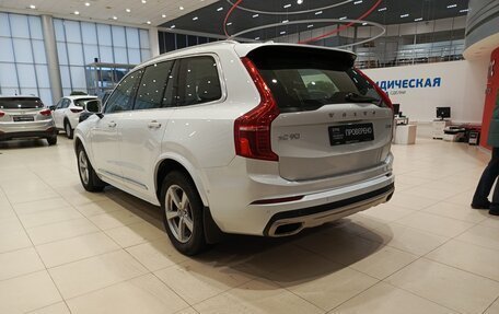 Volvo XC90 II рестайлинг, 2017 год, 3 796 000 рублей, 11 фотография