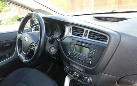 KIA cee'd III, 2013 год, 900 000 рублей, 30 фотография