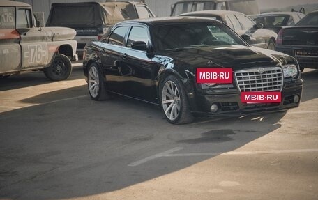 Chrysler 300C II, 2008 год, 3 200 000 рублей, 18 фотография