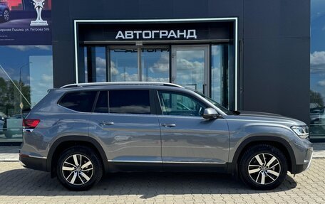Volkswagen Teramont I, 2022 год, 6 000 000 рублей, 2 фотография
