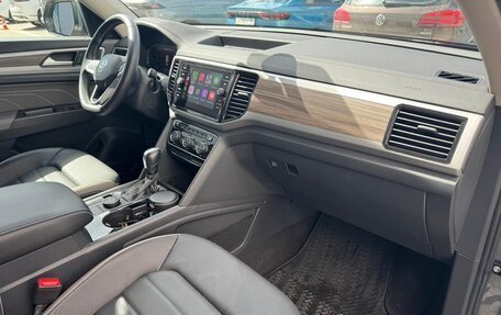 Volkswagen Teramont I, 2022 год, 6 000 000 рублей, 4 фотография