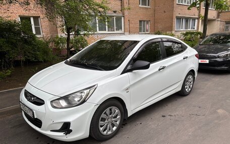 Hyundai Solaris II рестайлинг, 2013 год, 780 000 рублей, 6 фотография