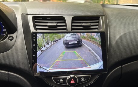Hyundai Solaris II рестайлинг, 2013 год, 780 000 рублей, 9 фотография