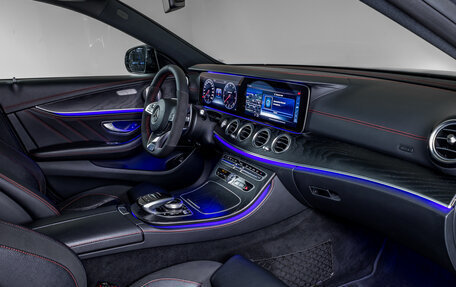 Mercedes-Benz E-Класс AMG, 2018 год, 5 300 000 рублей, 10 фотография