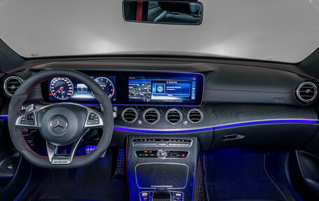 Mercedes-Benz E-Класс AMG, 2018 год, 5 300 000 рублей, 11 фотография