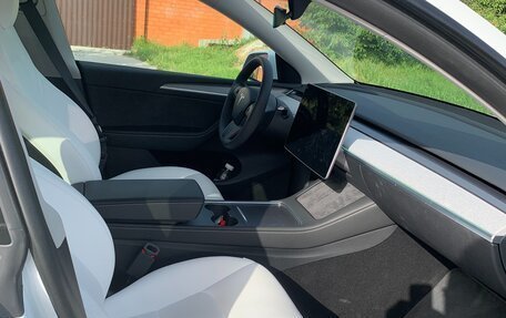 Tesla Model Y I, 2021 год, 5 250 000 рублей, 13 фотография