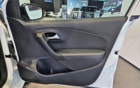 Volkswagen Polo VI (EU Market), 2019 год, 1 000 000 рублей, 11 фотография