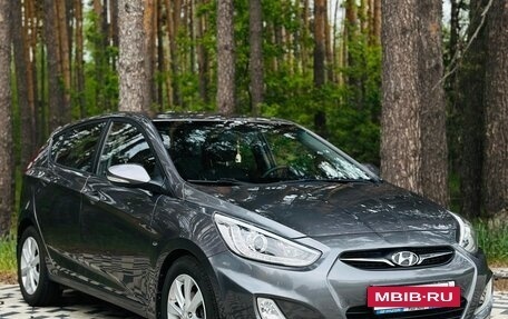 Hyundai Solaris II рестайлинг, 2013 год, 828 000 рублей, 3 фотография
