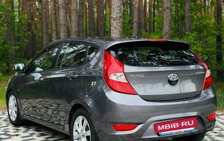 Hyundai Solaris II рестайлинг, 2013 год, 828 000 рублей, 9 фотография