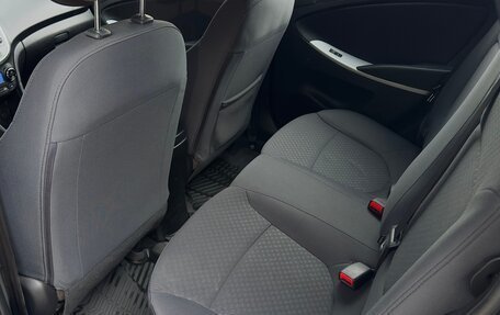 Hyundai Solaris II рестайлинг, 2013 год, 828 000 рублей, 29 фотография