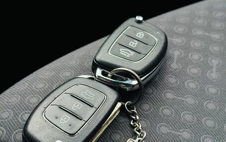 Hyundai Solaris II рестайлинг, 2013 год, 828 000 рублей, 38 фотография