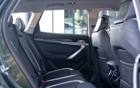 Geely Atlas, 2024 год, 4 017 190 рублей, 14 фотография