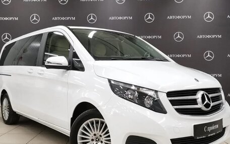 Mercedes-Benz V-Класс, 2018 год, 3 250 000 рублей, 1 фотография