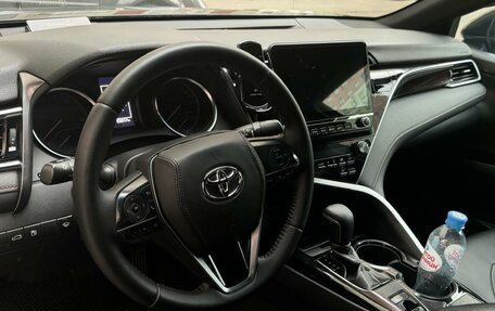 Toyota Camry, 2018 год, 2 500 000 рублей, 2 фотография