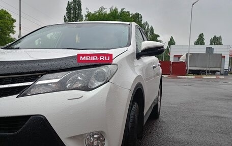 Toyota RAV4, 2015 год, 1 650 000 рублей, 4 фотография