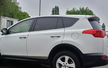 Toyota RAV4, 2015 год, 1 650 000 рублей, 11 фотография