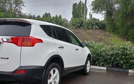 Toyota RAV4, 2015 год, 1 650 000 рублей, 12 фотография