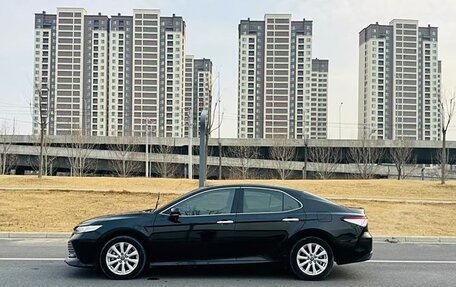 Toyota Camry, 2021 год, 1 825 000 рублей, 5 фотография